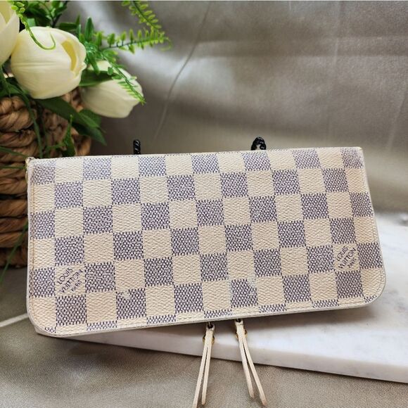 Louis Vuitton Damier Azur Insolite Wallet w/ Dust Bag & Unbranded Chain - Picture 7 of 17